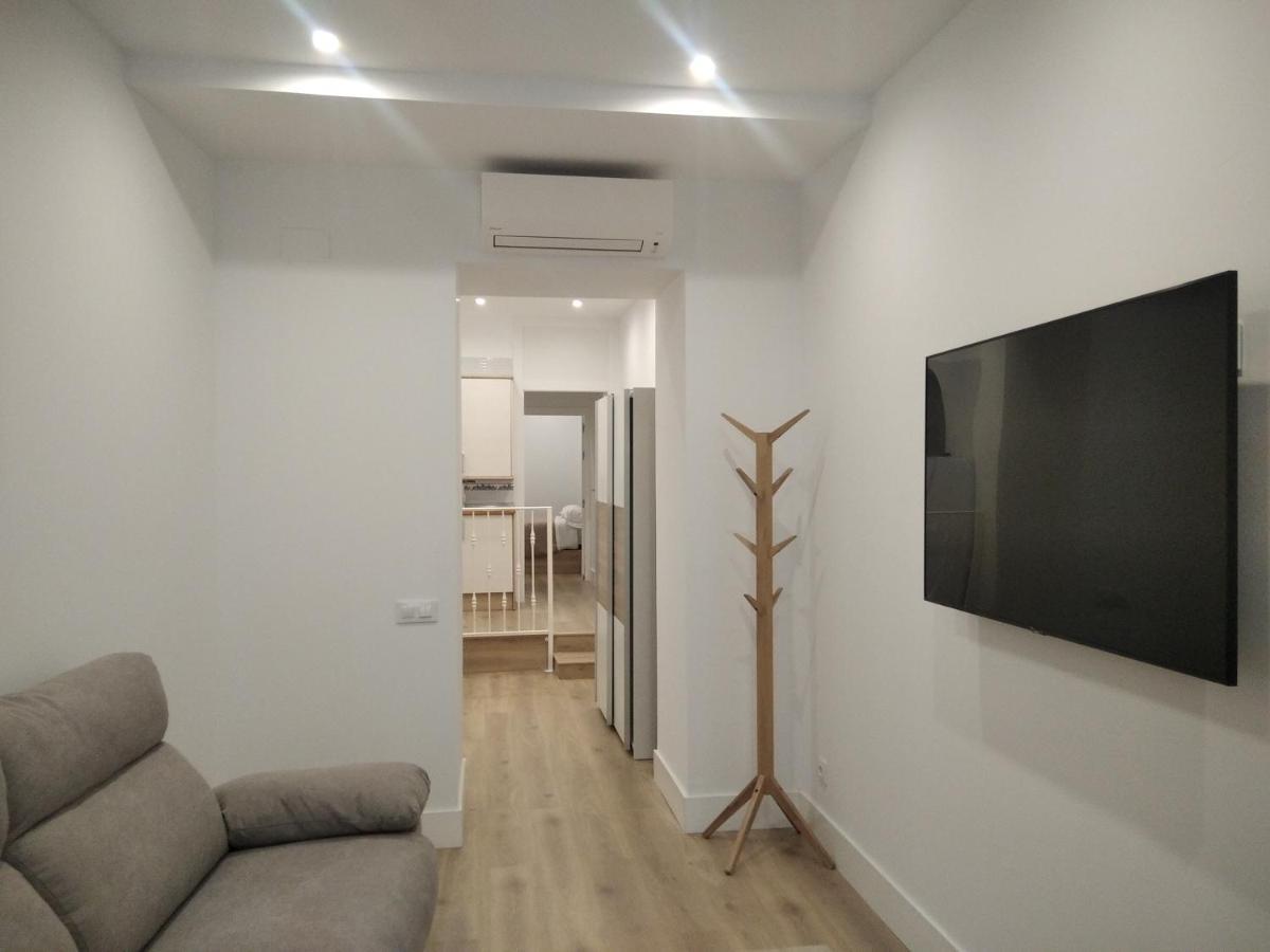 Apartamento El Porton De La Bellota - Con Parking Gratis - En El Centro De